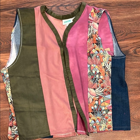 Earthy mushroom Patchwork Vest - Picture 11 of 15